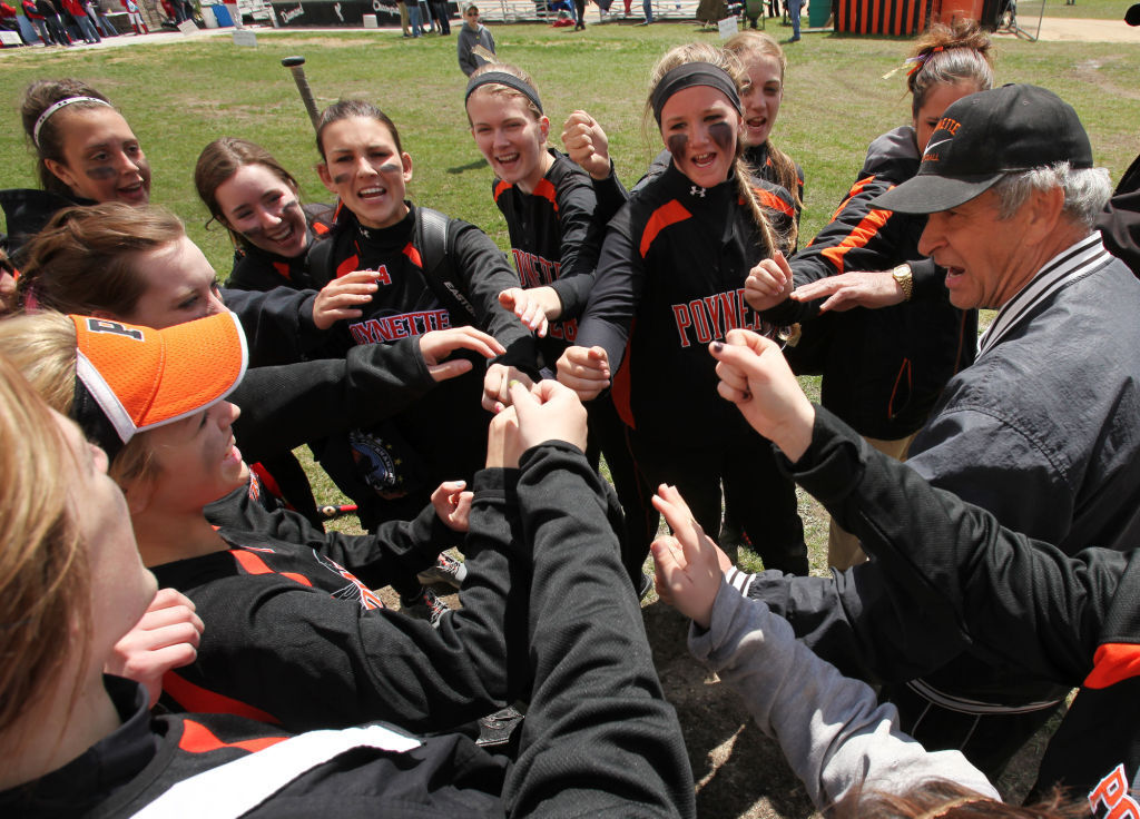 15softball167-05032014155955